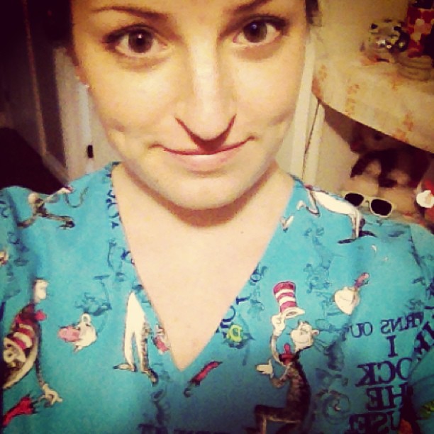 Nurses on Instagram: Our favorite scrubs styles of the 