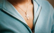 “Crucifix nurse” loses discrimination claim