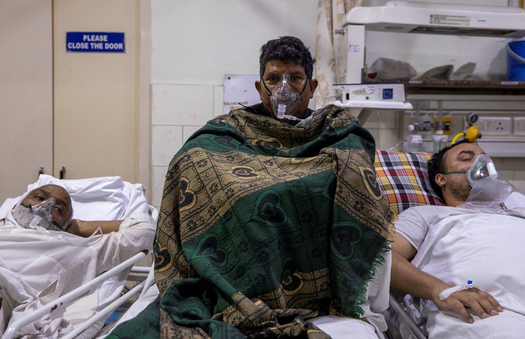India Doctor Says Overcrowded ER Makes It "Nearly Impossible to Walk" - Scrubs | The Leading Lifestyle Magazine for the Healthcare Community - Vimarsana News