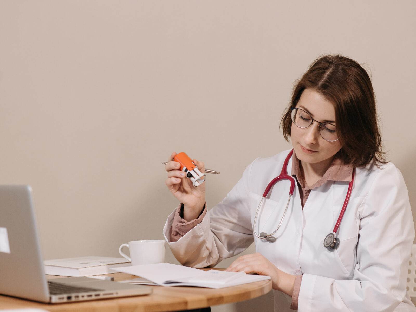 Exploring The Different Types Of Nursing Programs ADN Vs BSN Scrubs exploring-the-different-types-of-nursing-programs-adn-vs-bsn-scrubs