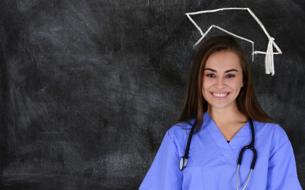 Pros and Cons of Being a School Nurse
