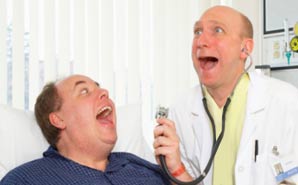 nurse-laughing-with-patient